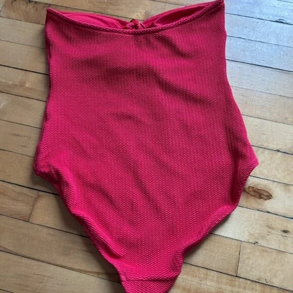 Seafolly Sz 12 Sea Dive Red Halter Textured One Piece Swimsuit - Picture 6 of 8